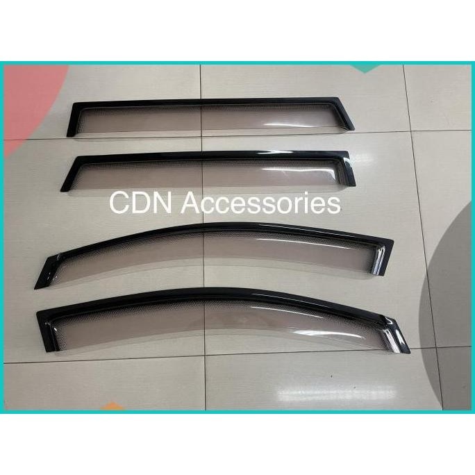 Talang Air Innova Lama/Talang Air Innova 2004-2015/Door Visor Innova 1