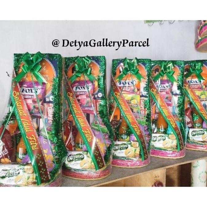 

Parcel Natal / Parsel Lebaran /Parcel Snack Murah Chomolla