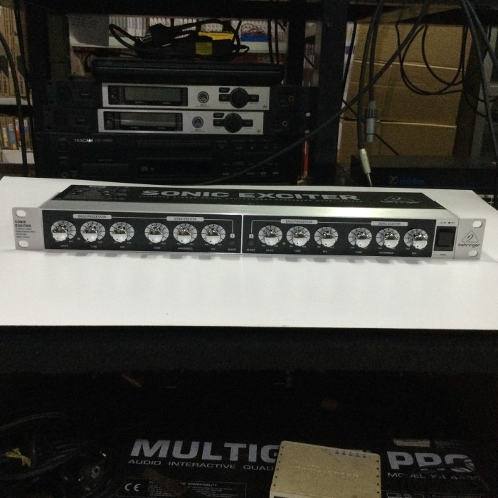 Behringer Sx 3040 V2 - Sonic Exciter Ultimate Stereo Sound Processor