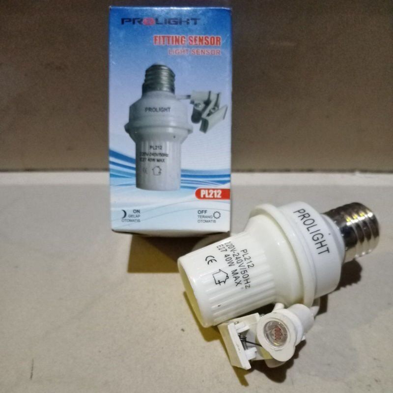 Fiting Lampu Sensor Cahaya Pro Light (Otomatis On Malam, OFF Siang)
