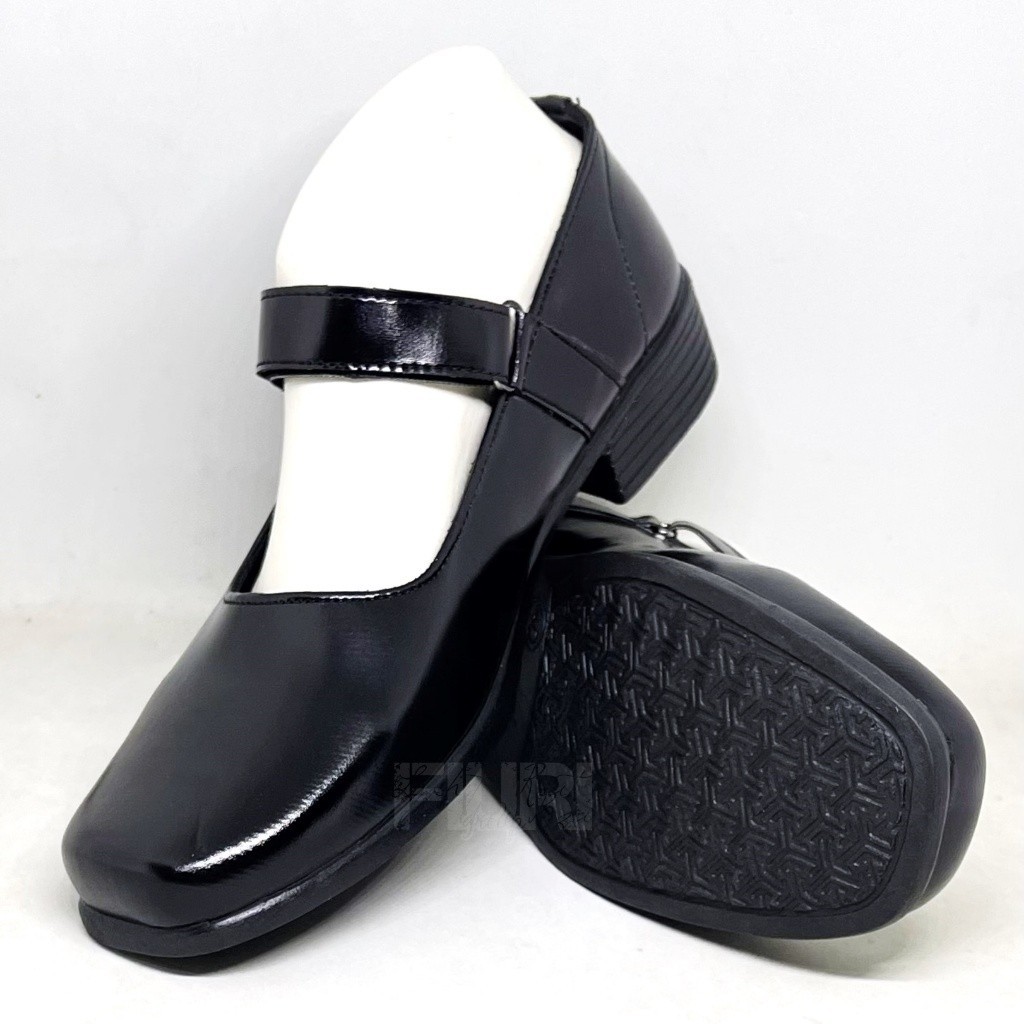 Promo Mega Sale 4.4 // FIURI - Sepatu Pantofel Wanita Tali Hitam - Sepatu Pantofel Sekolah Wanita