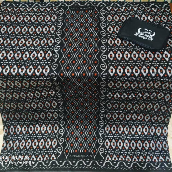 Sarung Astsaqolain Kawung