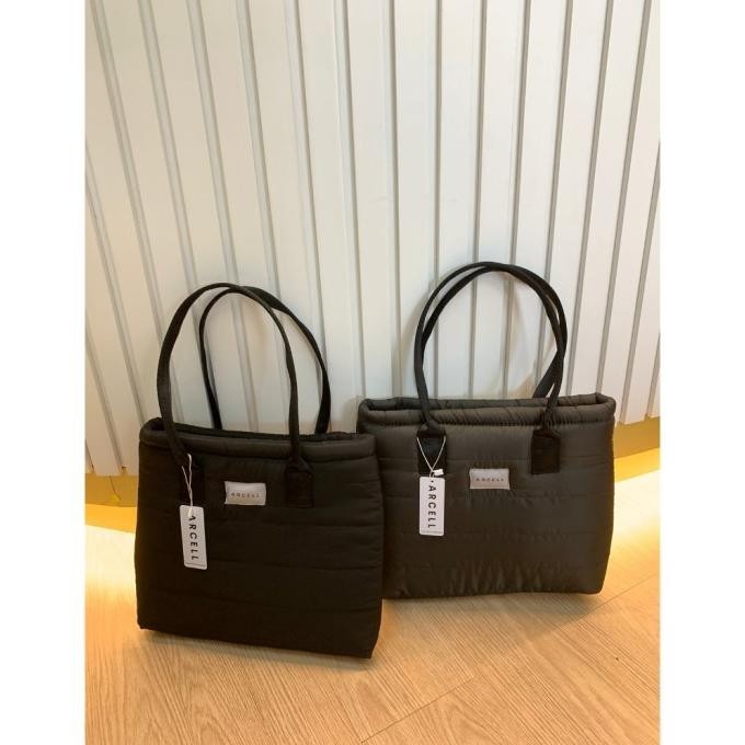 Arcell - Horiz Puffy Totebag - Totebag Wanita Witaharuni