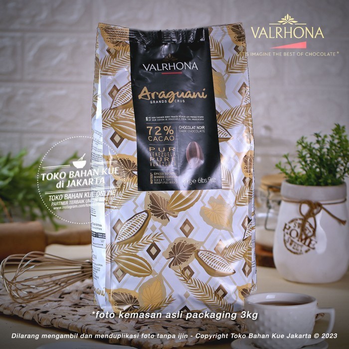 

Cabina Valrhona Araguani 72% Dark Chocolate 1Kg Couverture Cokelat