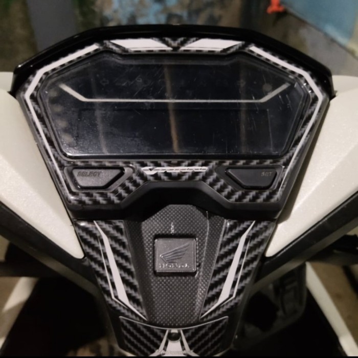 Stiker Resin Anti Gores Spidometer New Vario 125 150 -Merah