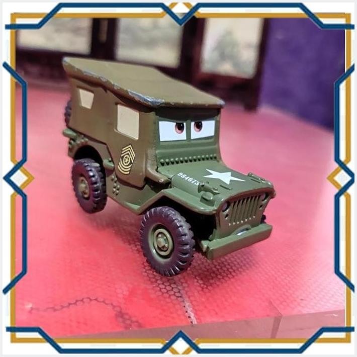 [R28] Mobil Diecast Disney Pixar Cars Sarge Mattel