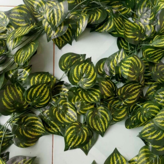 2 Meter Daun Rambat Plastik 1 Lusin - Tanaman Rambat Sintetis