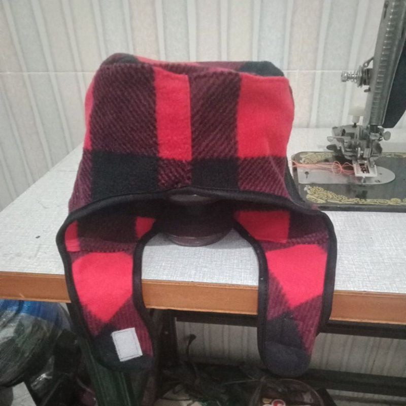 Promo Mega Sale 4.4 // Topi Eskimo, topi pelapis helm, topi Pororo, topi pilot jadul