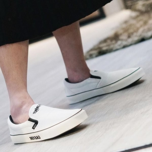 SEPATU SLIP ON CEWEK VULKING CASTOR POLLUX WHITE TOTOSURYO X VULKING ORIGINAL SEPATU SLIP ON WANITA