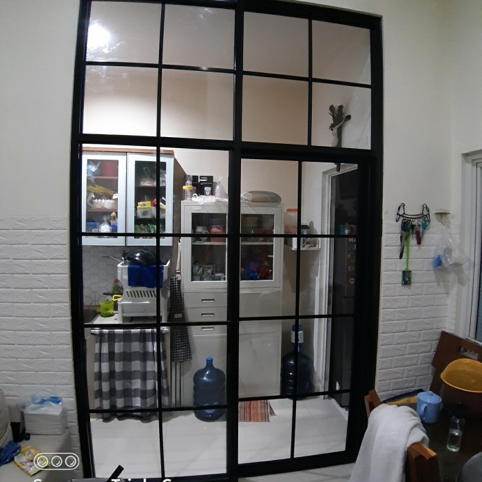 PINTU SLIDING ALUMINIUM KACA ORNAMEN