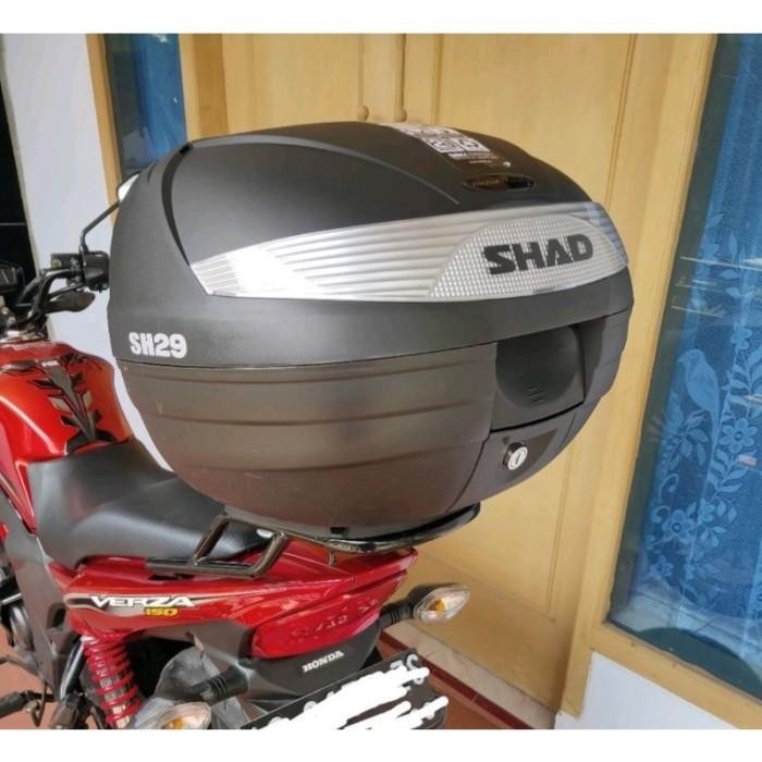 BOX MOTOR SHAD SH29 ORIN TOP BOX SH29 SHAD BOX BELAKANG MOTOR SH29