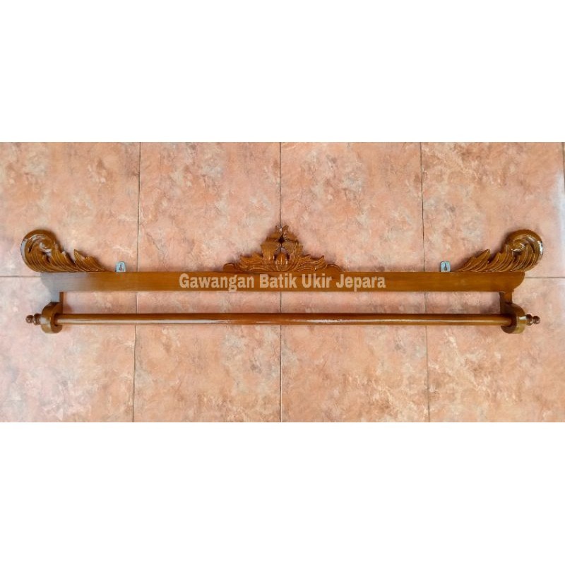 GAWANGAN SAMPIRAN KAIN DINDING KAYU JATI