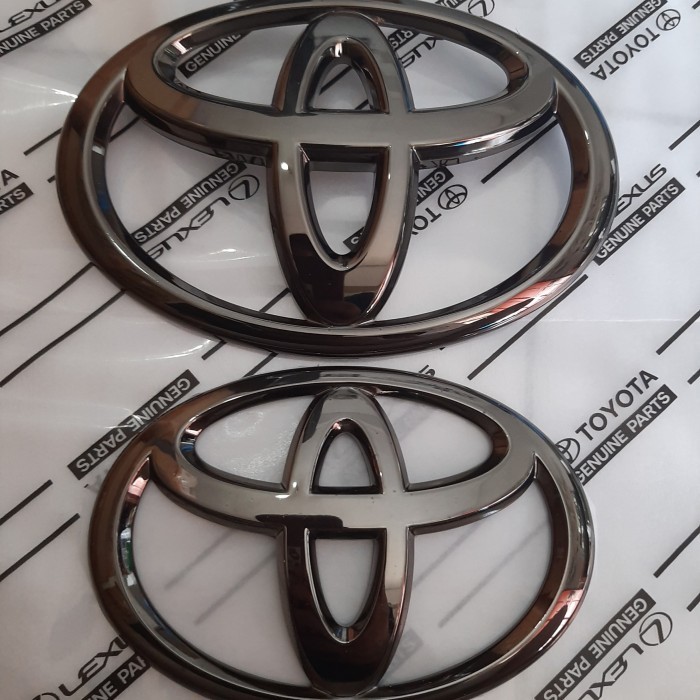 Logo Grill Depan Belakang Fortuner Vnt Black Chrome 2010-2015 Original