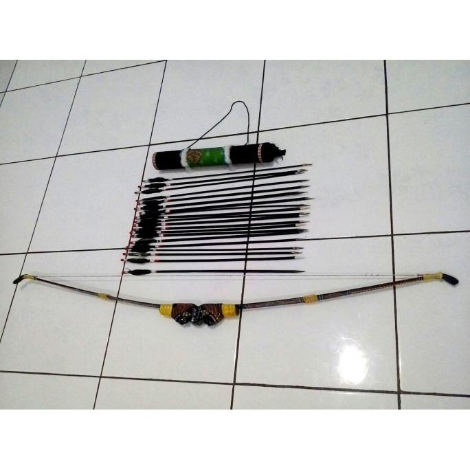busur panah / panah bambu + tas anak panah