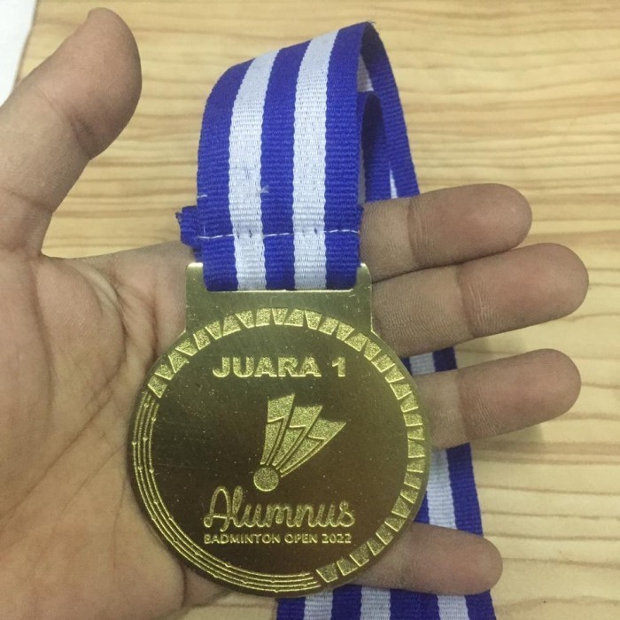 Terbaru Medali Kejuaraan Badminton Custom Promo Terlaris