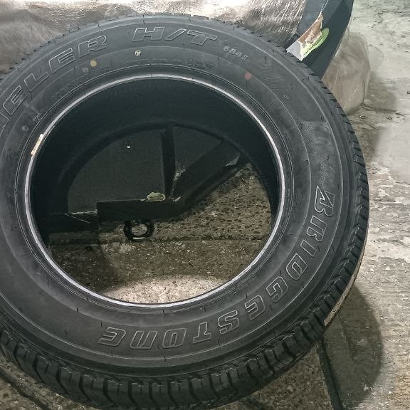 BAN BRIGESTONE DUELLER 255/65 R17 TAHUN 2021