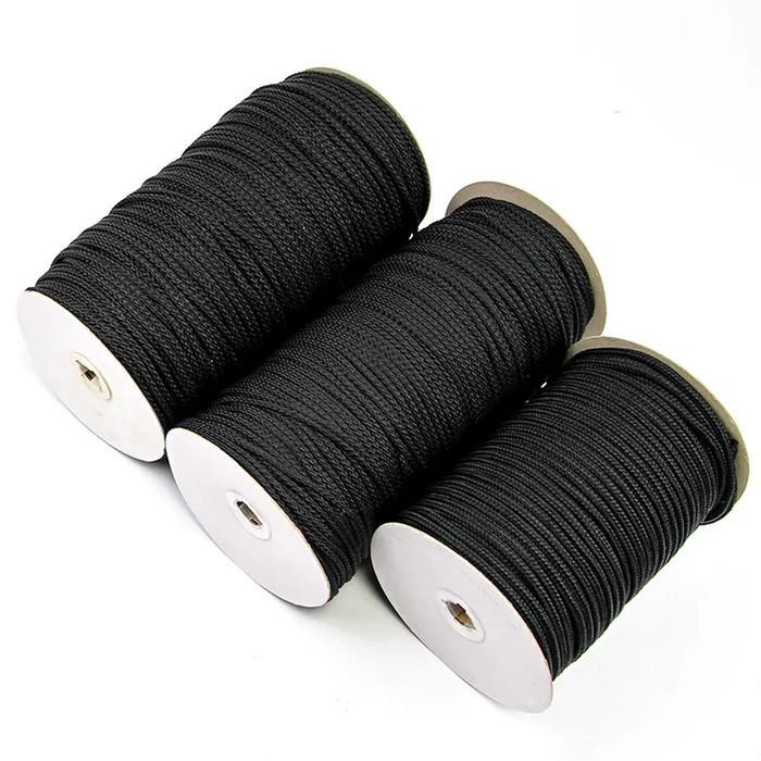 

Tali Tambang Plastik Hitam/Putih Bintik Uk 4Mm Sd 6Mm (Roll)