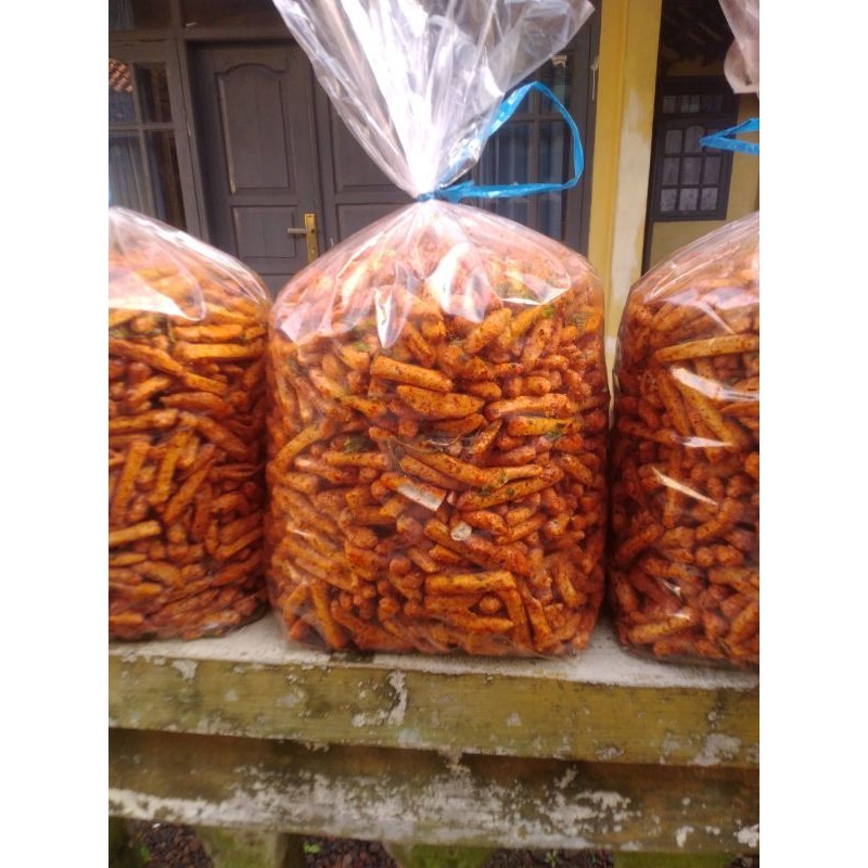 

Basreng stik pedas daun jeruk kemasan 3kg