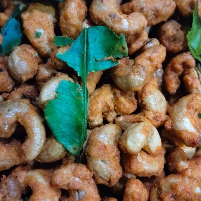 

Kacang Mede Goreng Rasa Thailand 500 Gram