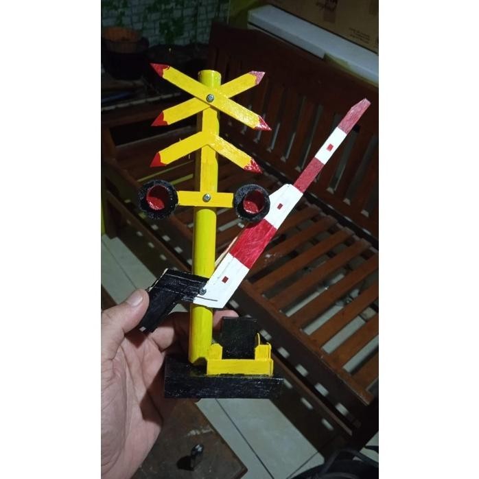 Mainan Miniatur Kereta Api Viral Mainan Miniatur Palang Pintu Kereta Api Indonesia Palang Sepur Kai 