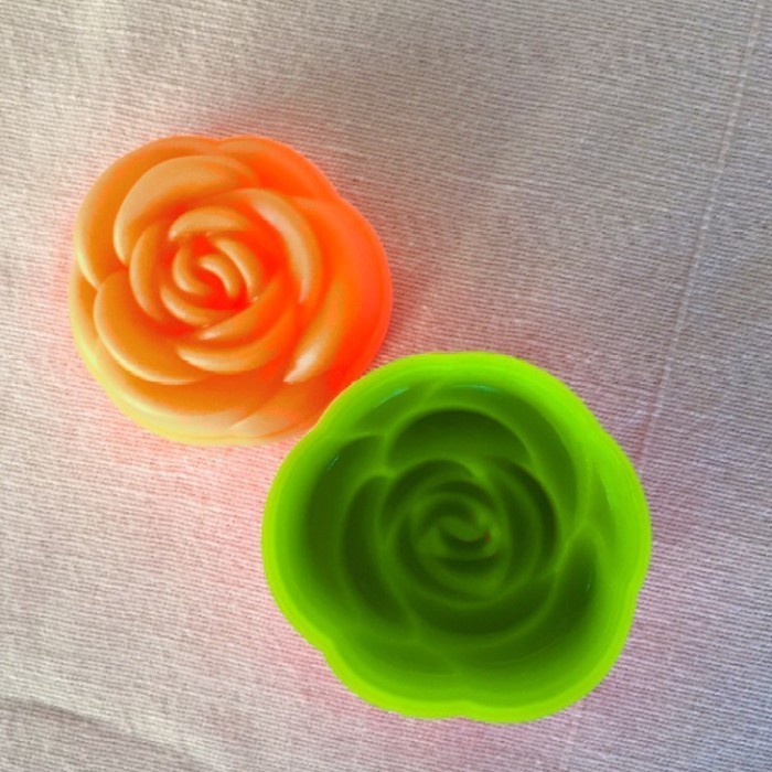 

Adlian Cetakan Ager Mawar Kecil Plastik Isi 12