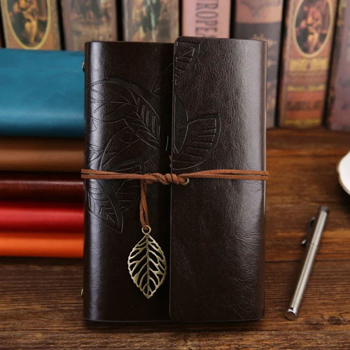 

PHANTACI Buku Catatan Binder Kulit Retro Leaf Kertas B7 - BSD666