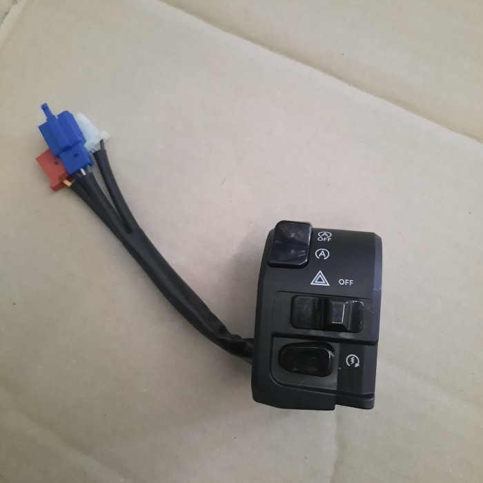 Saklar Holder Kanan Yamaha Lexi Lexy Original Ori Asli