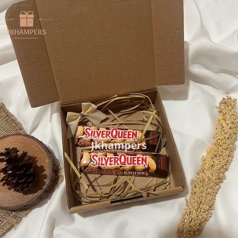 

SILVERQUEEN CHUNKY HAMPERS COKLAT HAMPERS COKELAT HAMPERS HADIAH GIFT SILVERQUEEN KITKAT HADIAH WISUDA HADIAH ULANG TAHUN COWOK HADIAH ULANG TAHUN CEWEK HADIAH ULANG TAHUN CEWEK COKLAT COKELAT GRATIS ONGKIR