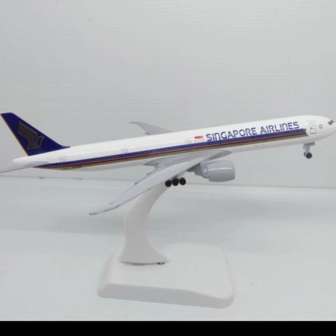 Pesawat Diecast Miniatur Singapore Airlines (Medium)