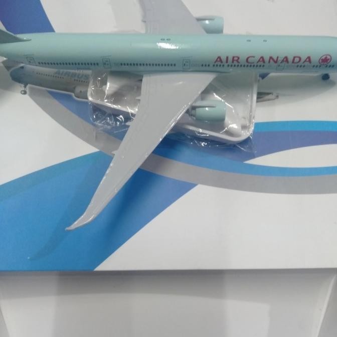 Pesawat Diecast Miniatur Besi Air Canada (Medium)