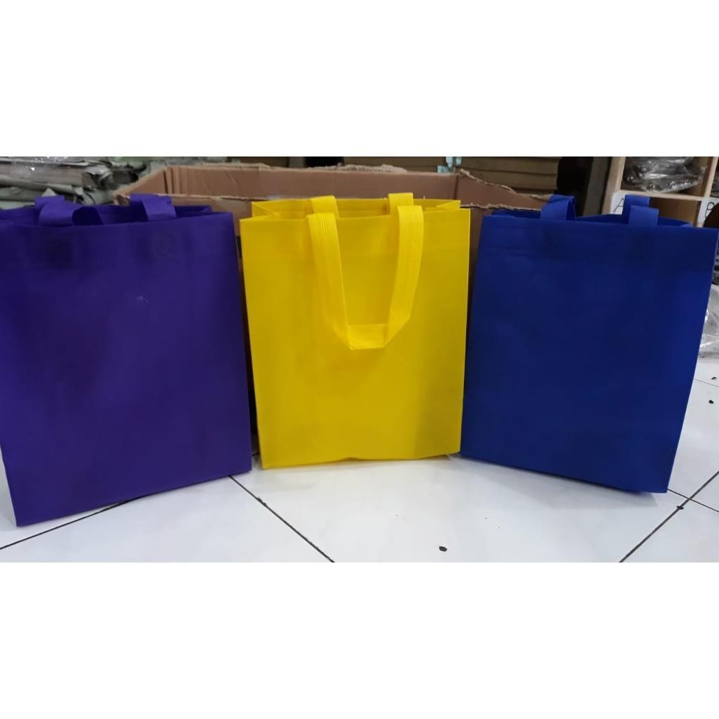 

Tas Souvenir Spunbond Standing Handle Luar 25 X 35 X 10 Per 12Pcs