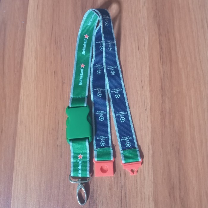

Lanyard Official Heineken Liga Champions Satuan Request Custom