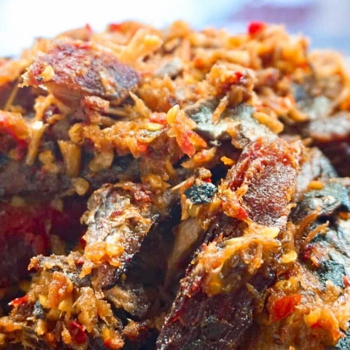 

Cakalang Fufu Goreng Sous/Balado