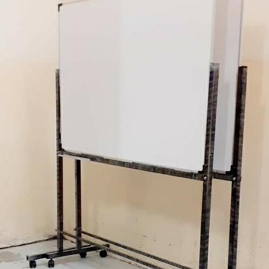

Jual Whiteboard Standing 80 X 120 Nonmagnet