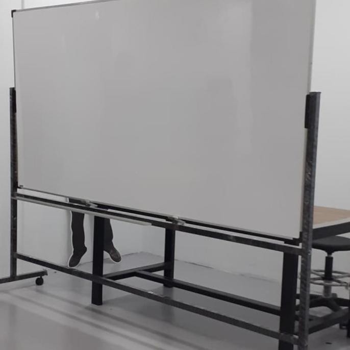 

Jual Papan Tulis Standing Doubel Face Uk 120X 180 Nonmagnet