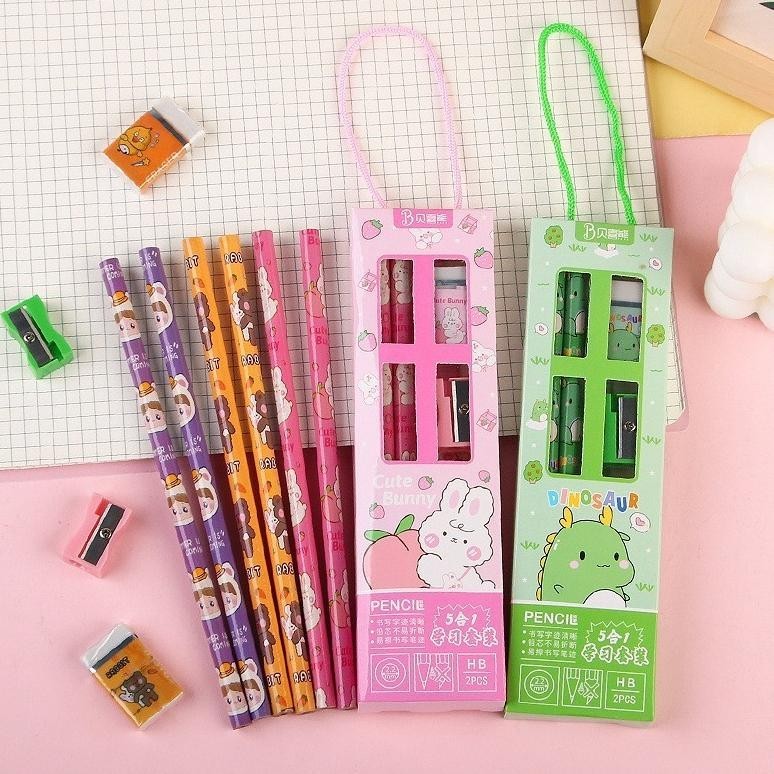 

Wm Pensil Set 5In1 Karakter Lucu / Paket Staionery Kids / Paket Lengkap Pencil Penggaris Penghapus Rautan Motif Unik / Peralatan Sekolah Anak Paud Tk Sd Smp Cocok Untuk Hadiah Souvenir Pesta Ulang Tahun / School Supplies Gift Eraser Ruler Best Seller