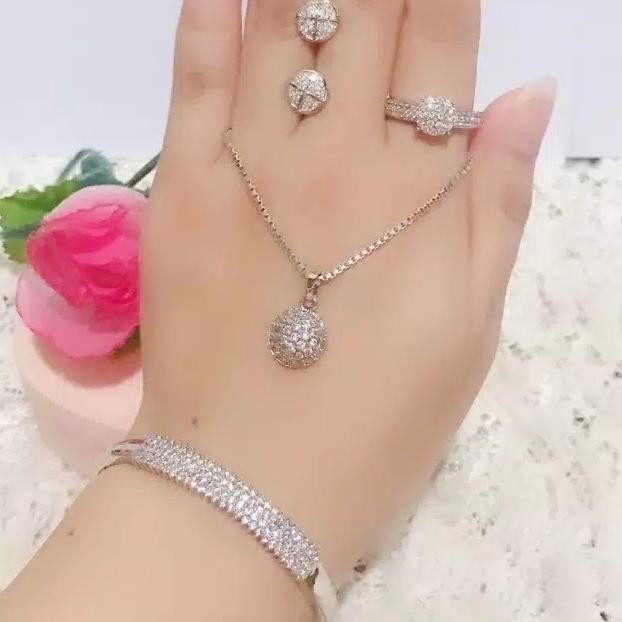 Set Replika Berlian New Produk Lapis Emas Putih
