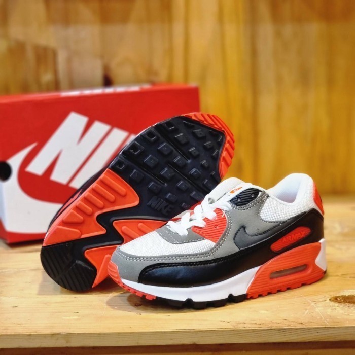 Sepatu Sneakers Nike Air Max 90 Anak / Kids Terbaru