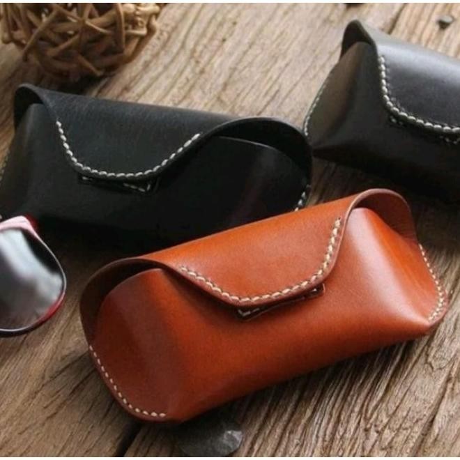 Case Kacamata Kulit
