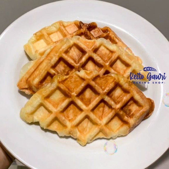 

CROISSANT DOUGH FROZEN ISI 10 PCS @ 30 GRAM CROFFLE