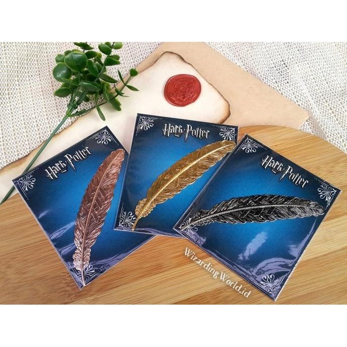 

Pembatas Buku Bookmark Bulu Feather Metal Harry Potter Fantastic Beast