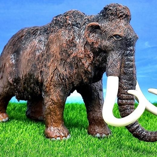 Mammoth Animal Figure/ Niatur Mainan Gajah Mammoth
