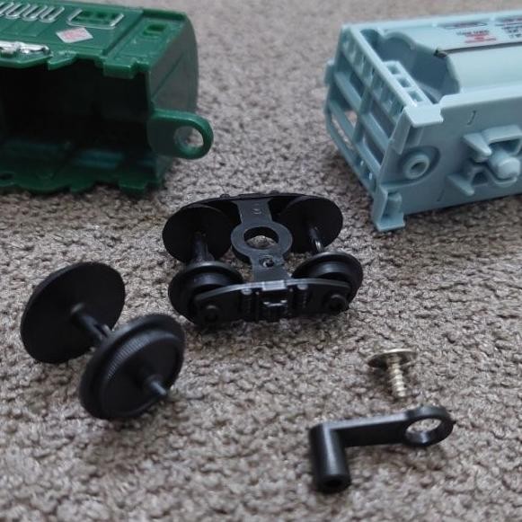 onderdil sperpart roda kereta KAI Indonesia bogie baut pengait gerbong kereta api rail king railking