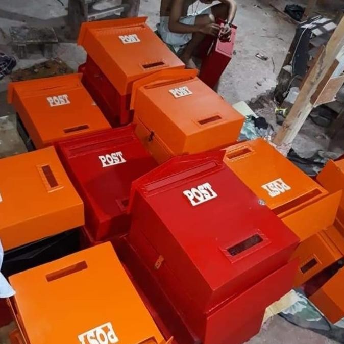 

Bombastic!! Residential Mailbox