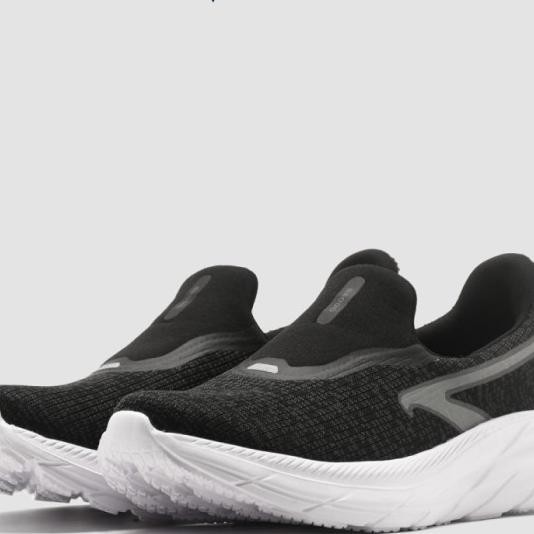 Brodo - Sneakers Ryujin Slip On Bla Ws