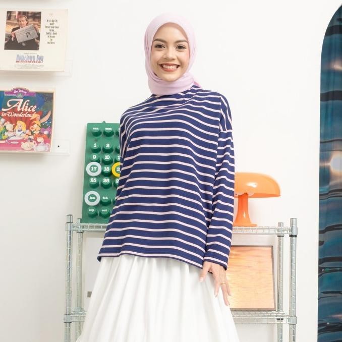 Hijabchic Ulyani Dark Blue Stripe Tops S005