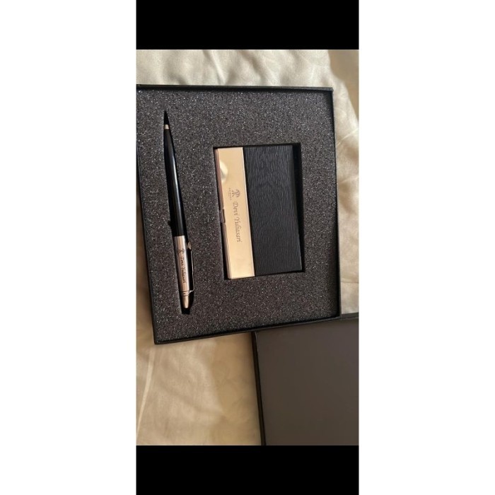 

Giftset Custom Cardholder+ Pen Parker Jotter Original Hampers Ekslusif