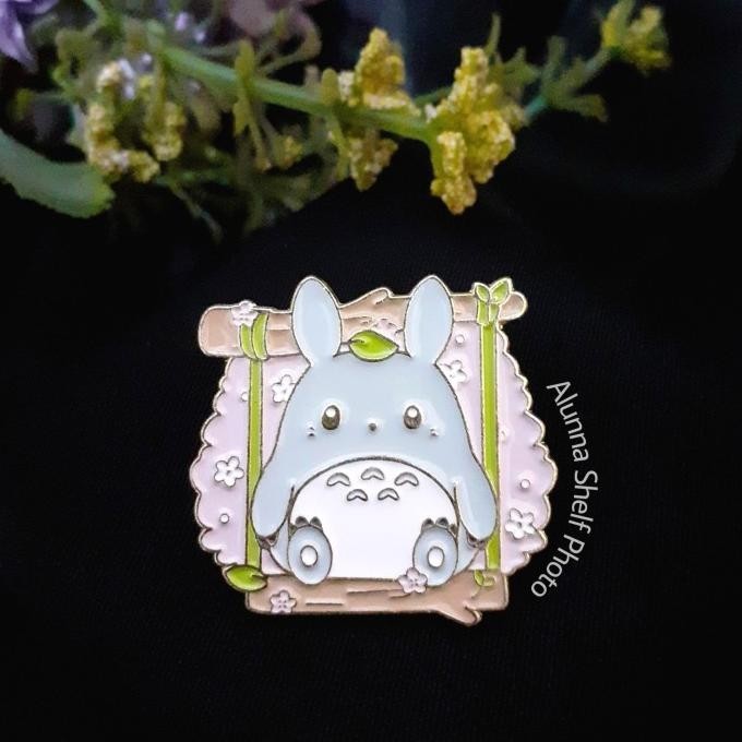 BIG SALE PIN ENAMEL TOTORO AYUNAN SAKURA BROS JAKET TOPI TAS BROOCH AKSESORIS 