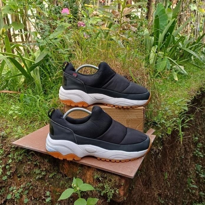 SEPATU HIKING OUTDOOR TNF41 SLIP ON