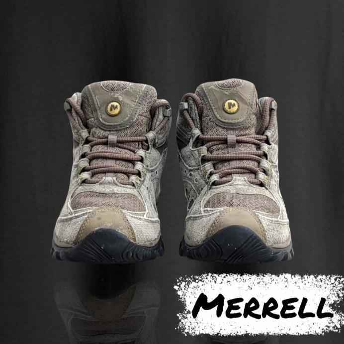 MERRELL HIKING SHOES